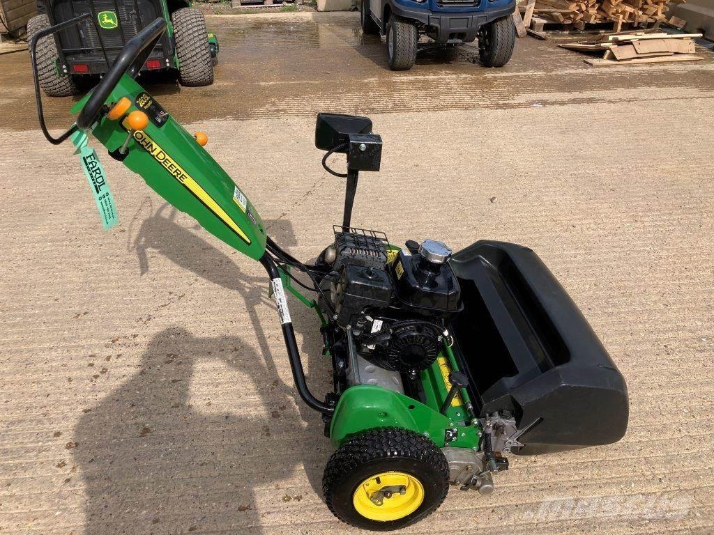 John Deere 260SL Tolókaros fűnyírók