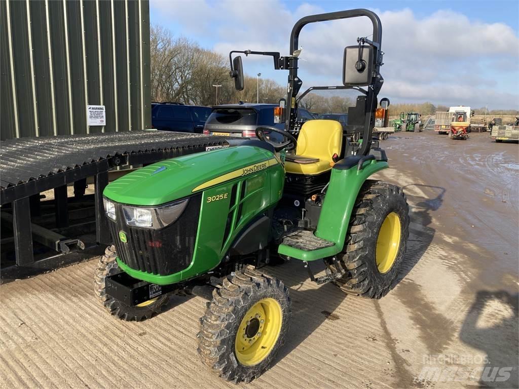 John Deere 3025E Kompakt traktorok
