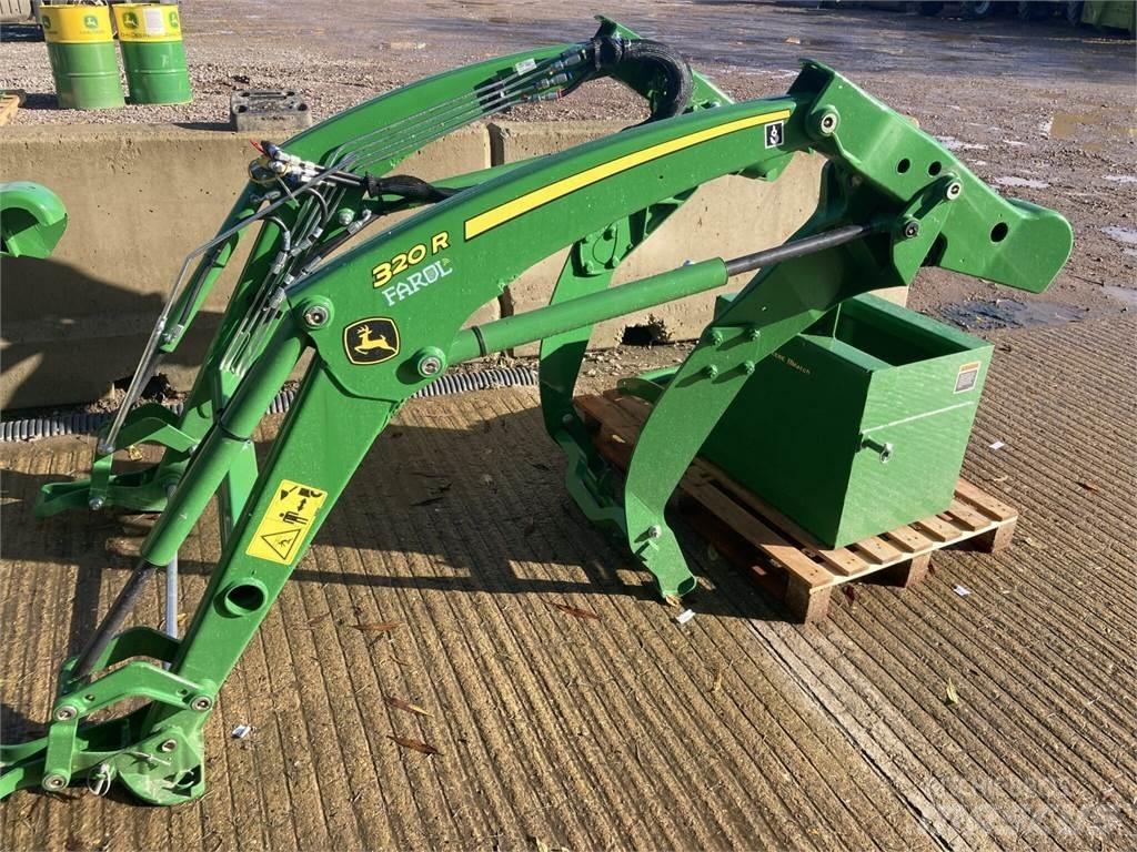 John Deere 320R Kompakt traktorok