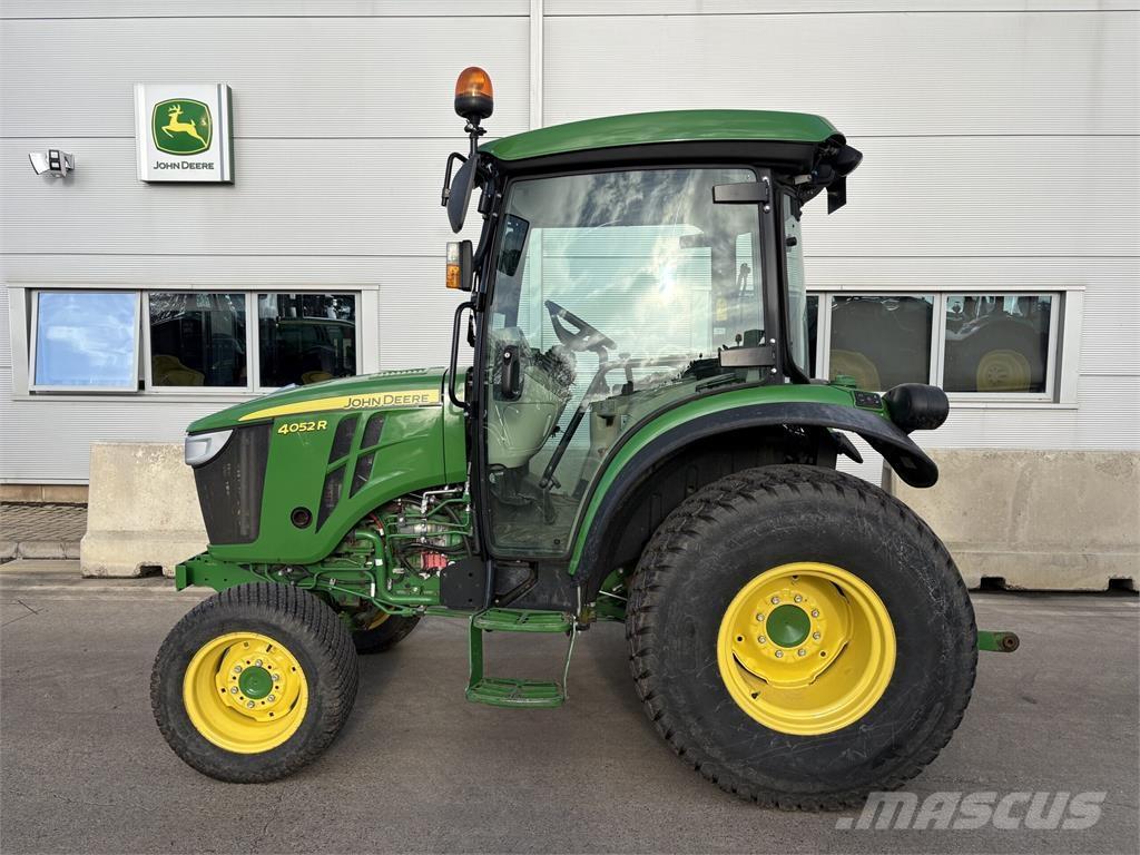 John Deere 4052R Kompakt traktorok