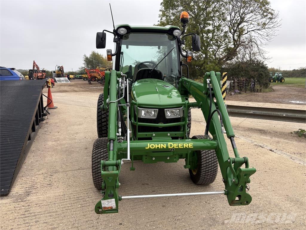 John Deere 4066R Kompakt traktorok