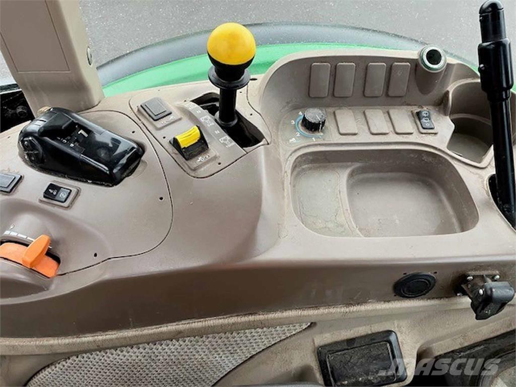 John Deere 5115M Traktorok