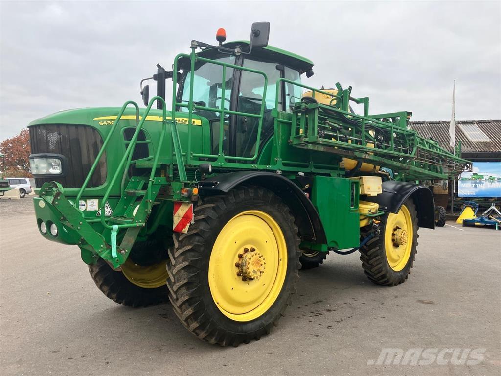 John Deere 5430i Önjáró trágyaszórók