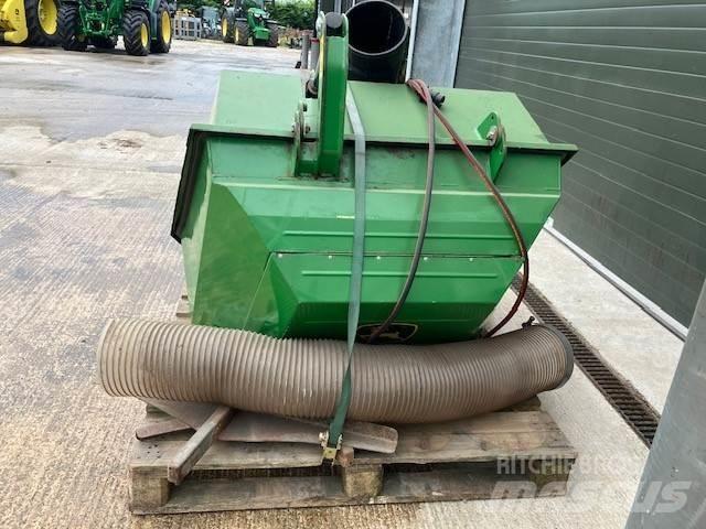 John Deere 580L Egyéb kommunális gépek