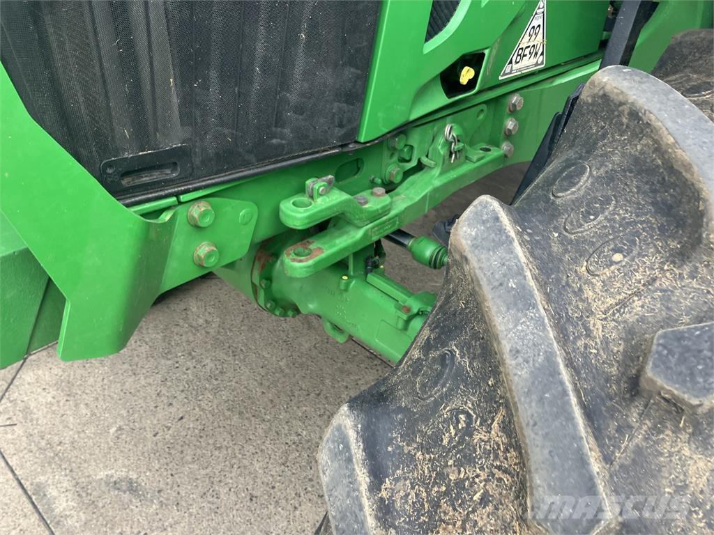 John Deere 6100M Traktorok