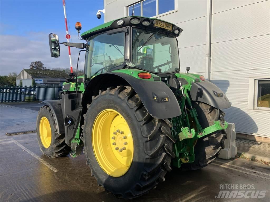 John Deere 6215R Traktorok