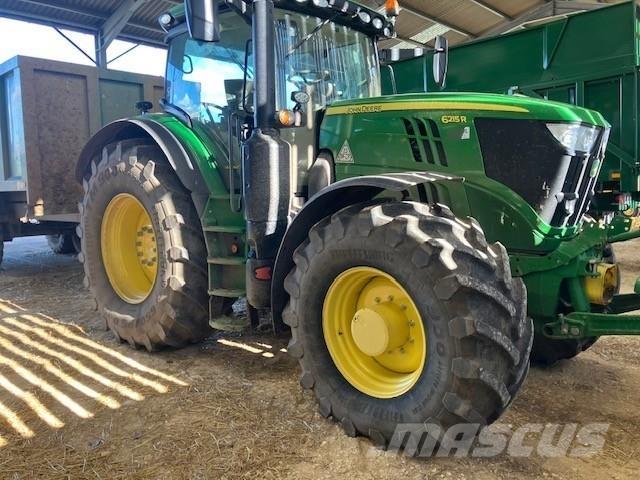 John Deere 6215R Traktorok