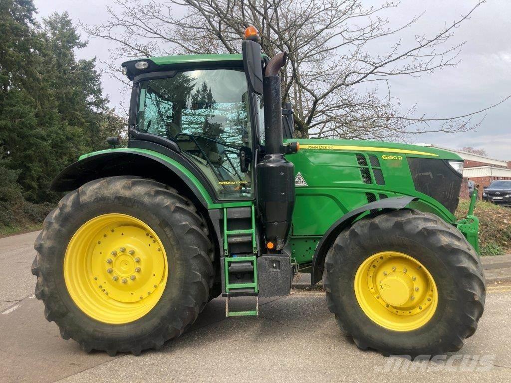 John Deere 6250R Traktorok