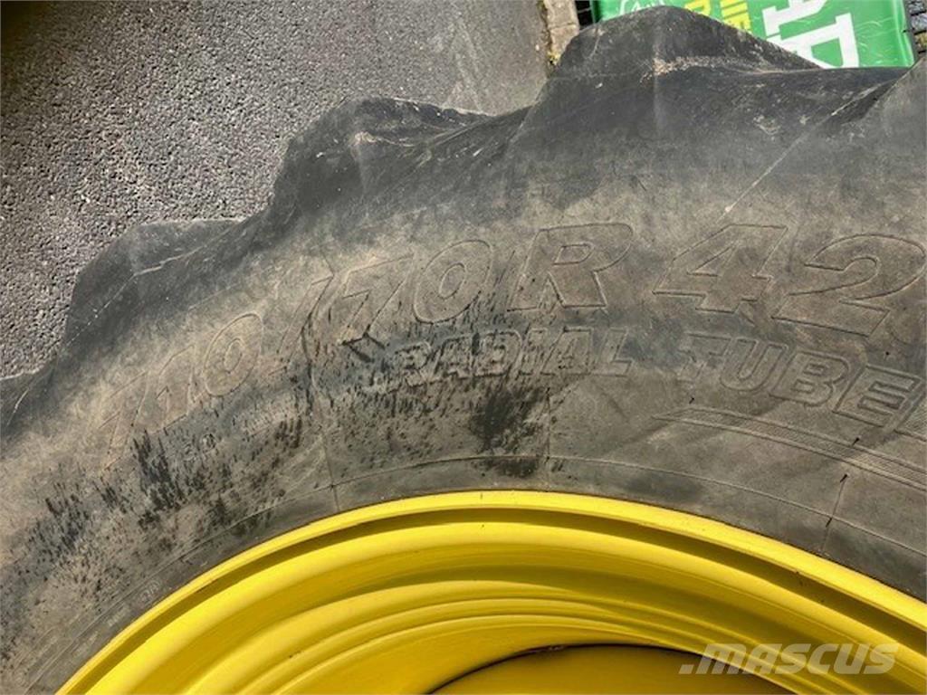 John Deere 6250R Traktorok