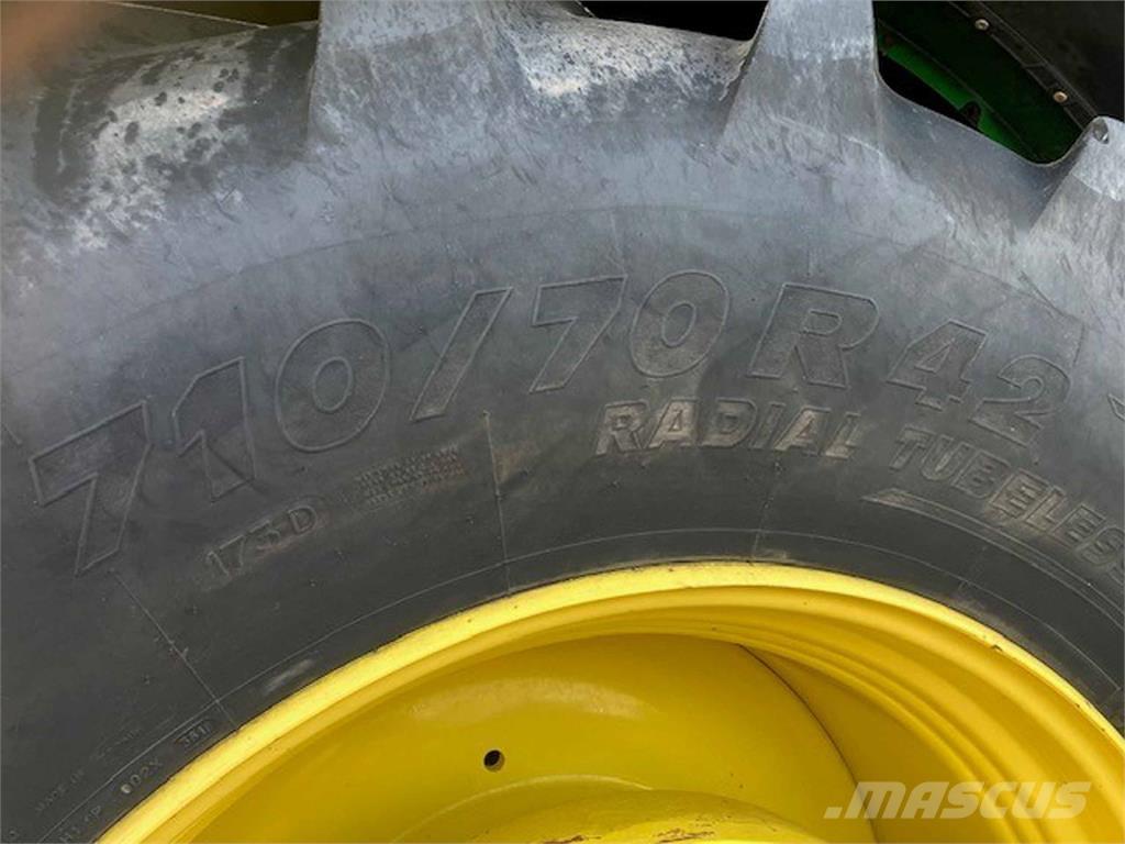 John Deere 6250R Traktorok