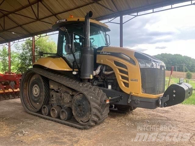 John Deere 6R 215 Traktorok
