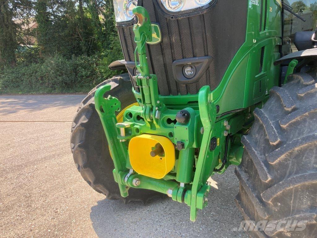 John Deere 6R 215 Traktorok