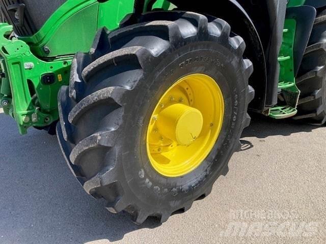 John Deere 6R 215 Traktorok