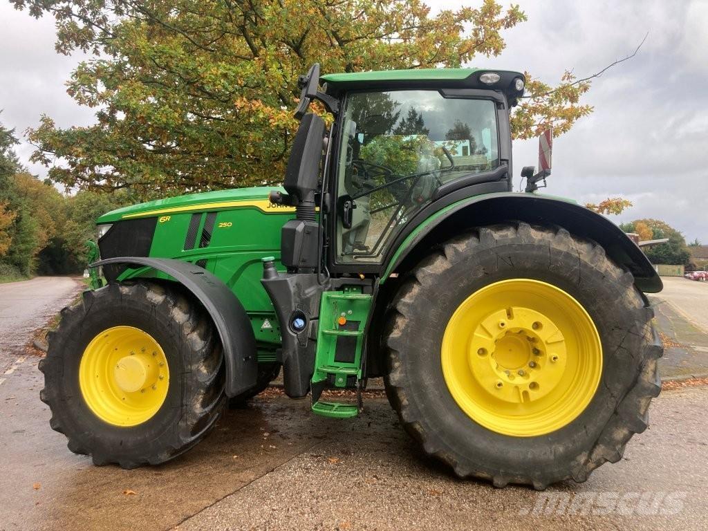 John Deere 6R 250 Traktorok