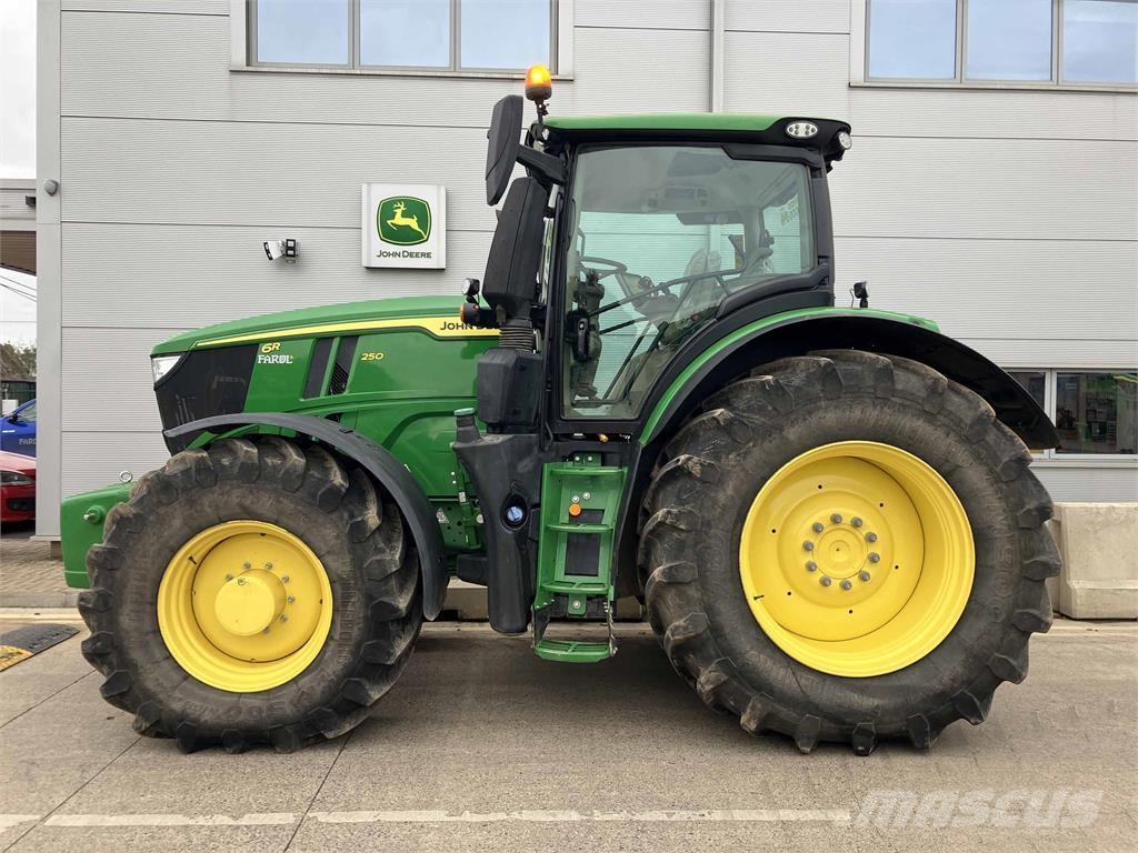 John Deere 6R 250 Traktorok