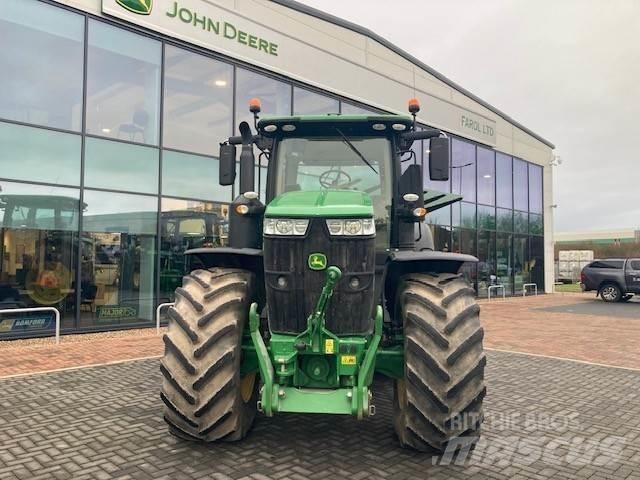 John Deere 7310R Traktorok