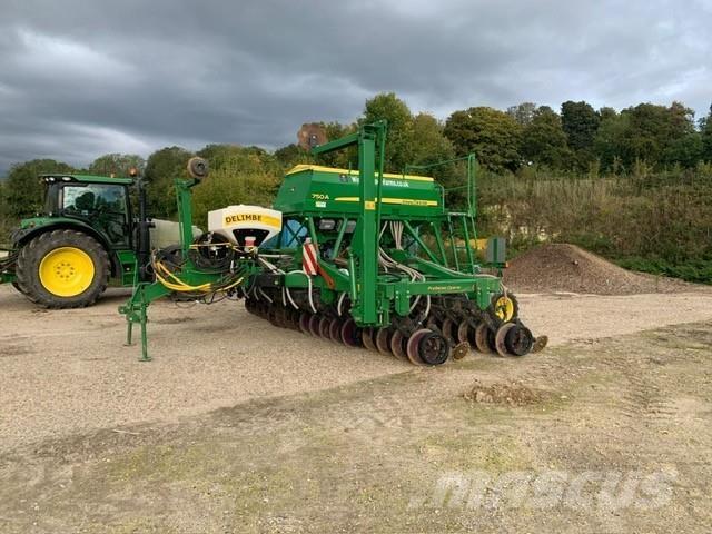 John Deere 750A Sorvetőgép