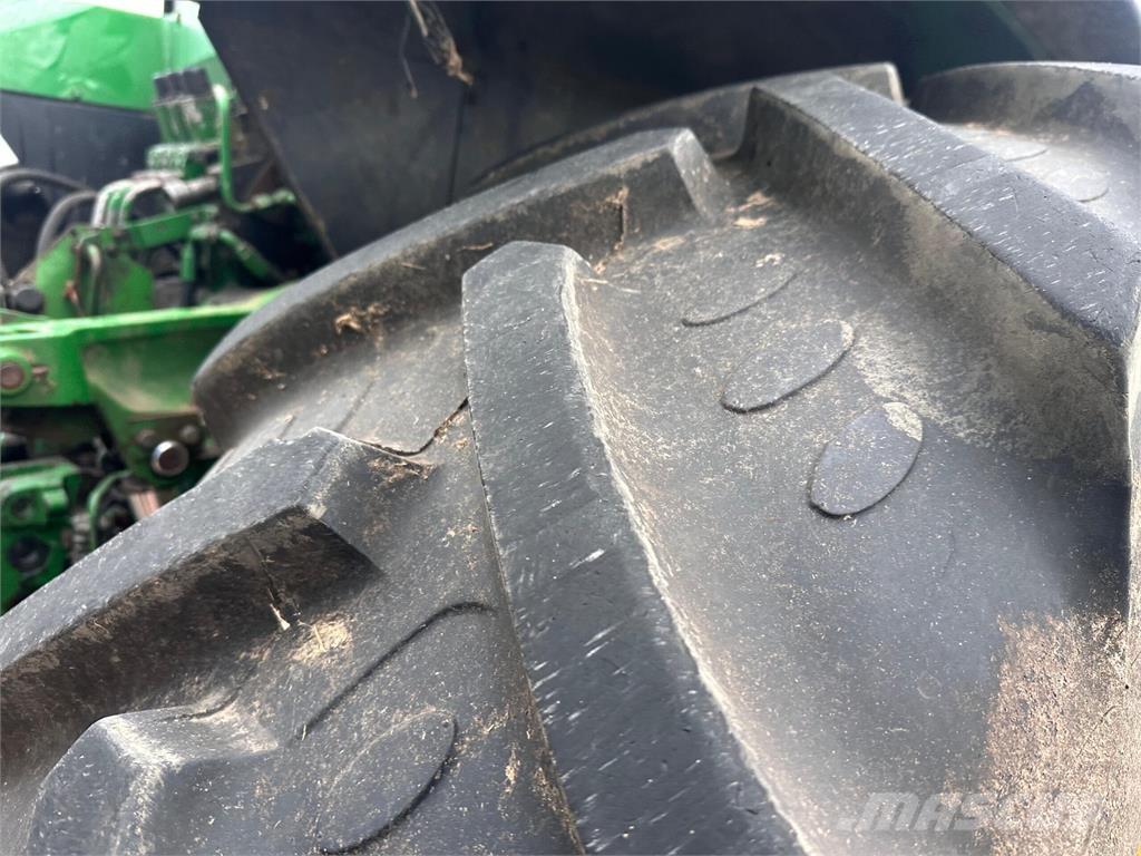 John Deere 7700 Traktorok