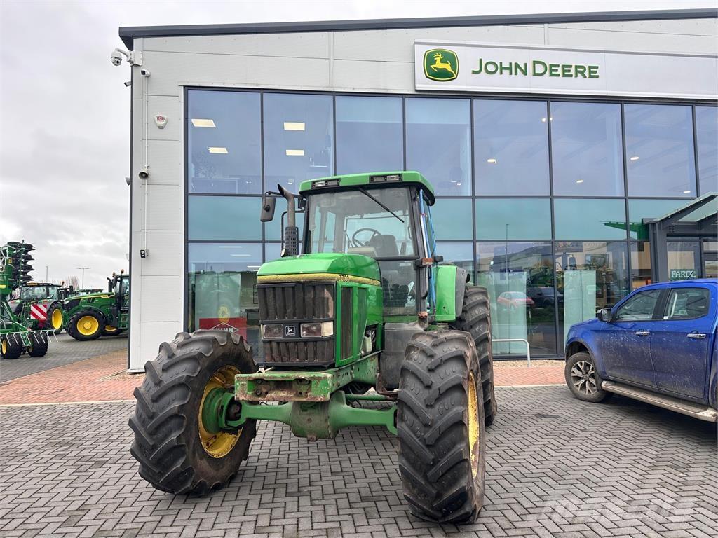 John Deere 7700 Traktorok