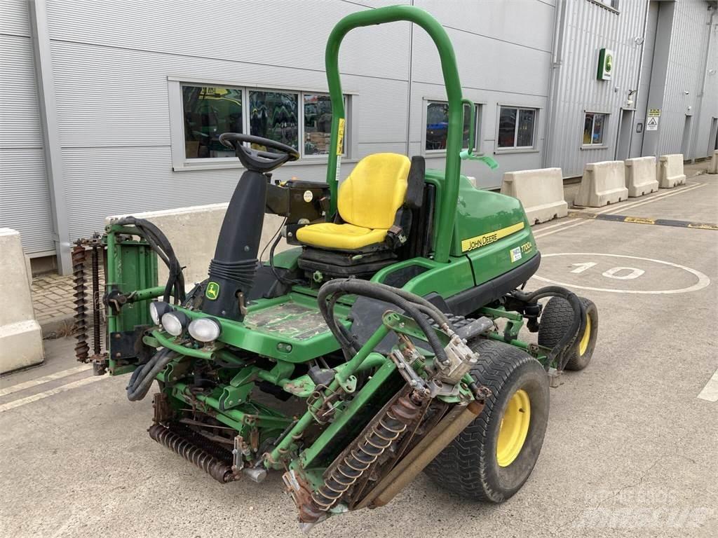 John Deere 7700A Tolókaros fűnyírók