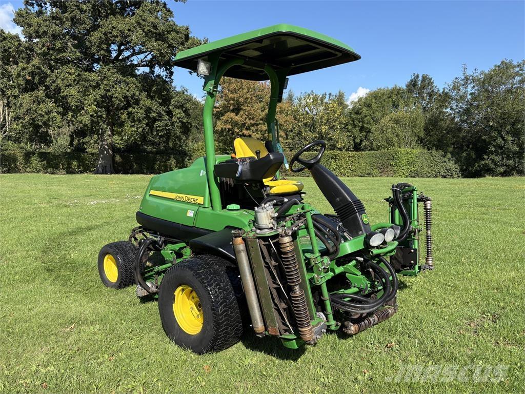 John Deere 7700A Tolókaros fűnyírók