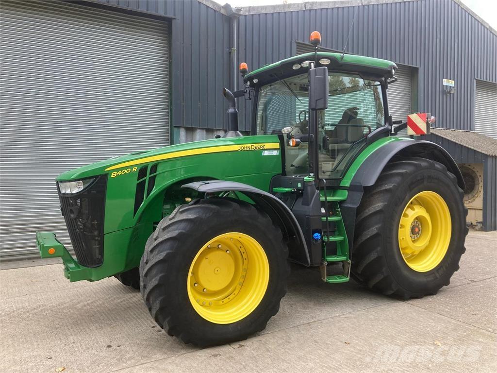 John Deere 8400R Traktorok