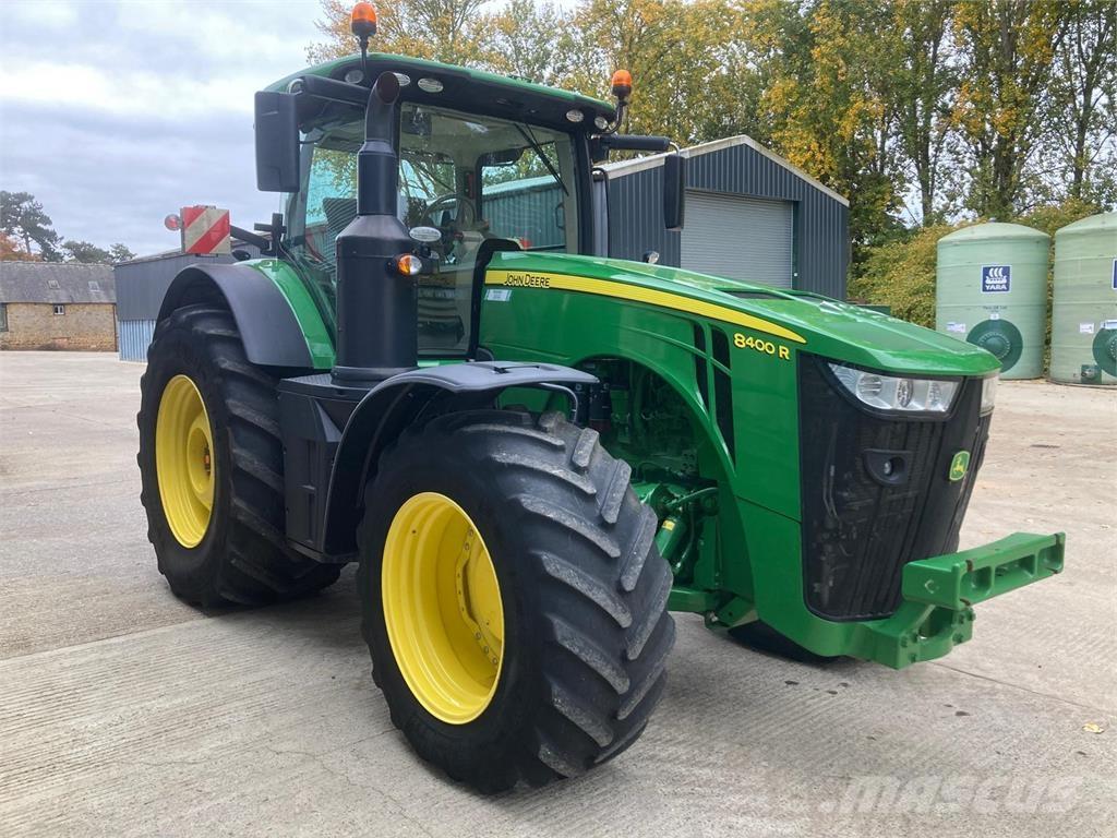 John Deere 8400R Traktorok