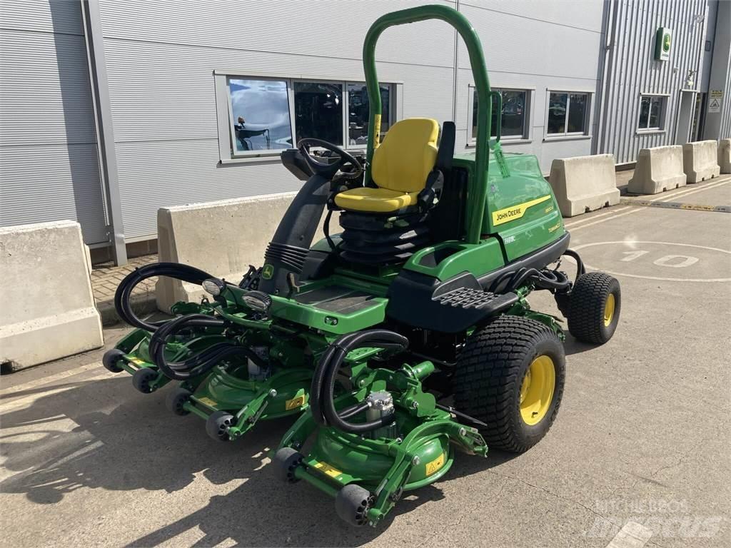 John Deere 8800A Tolókaros fűnyírók