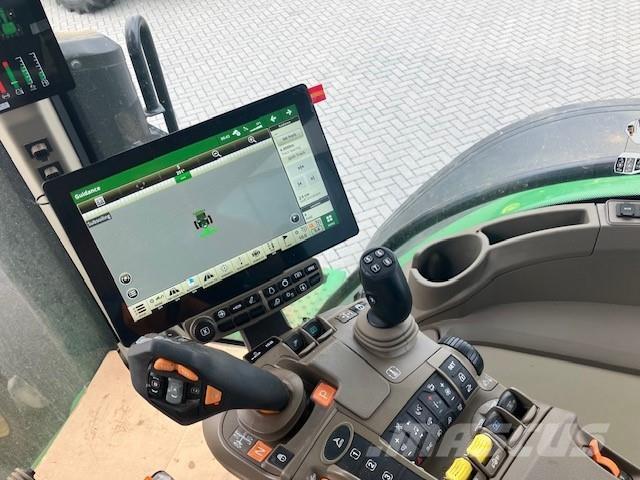 John Deere 8R 370 Traktorok