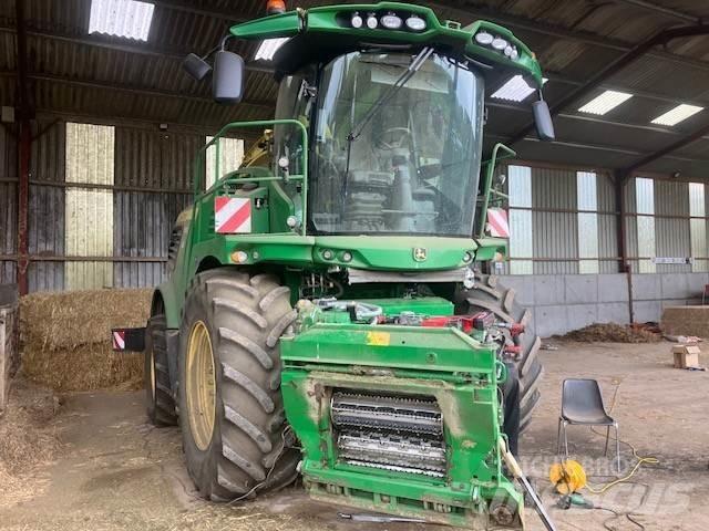 John Deere 9900 Önjáró szecskázók