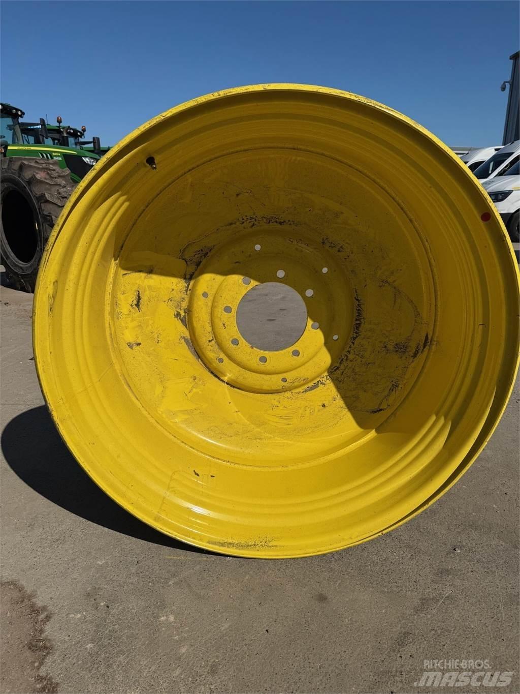 John Deere Example Gumiabroncsok, kerekek és felnik