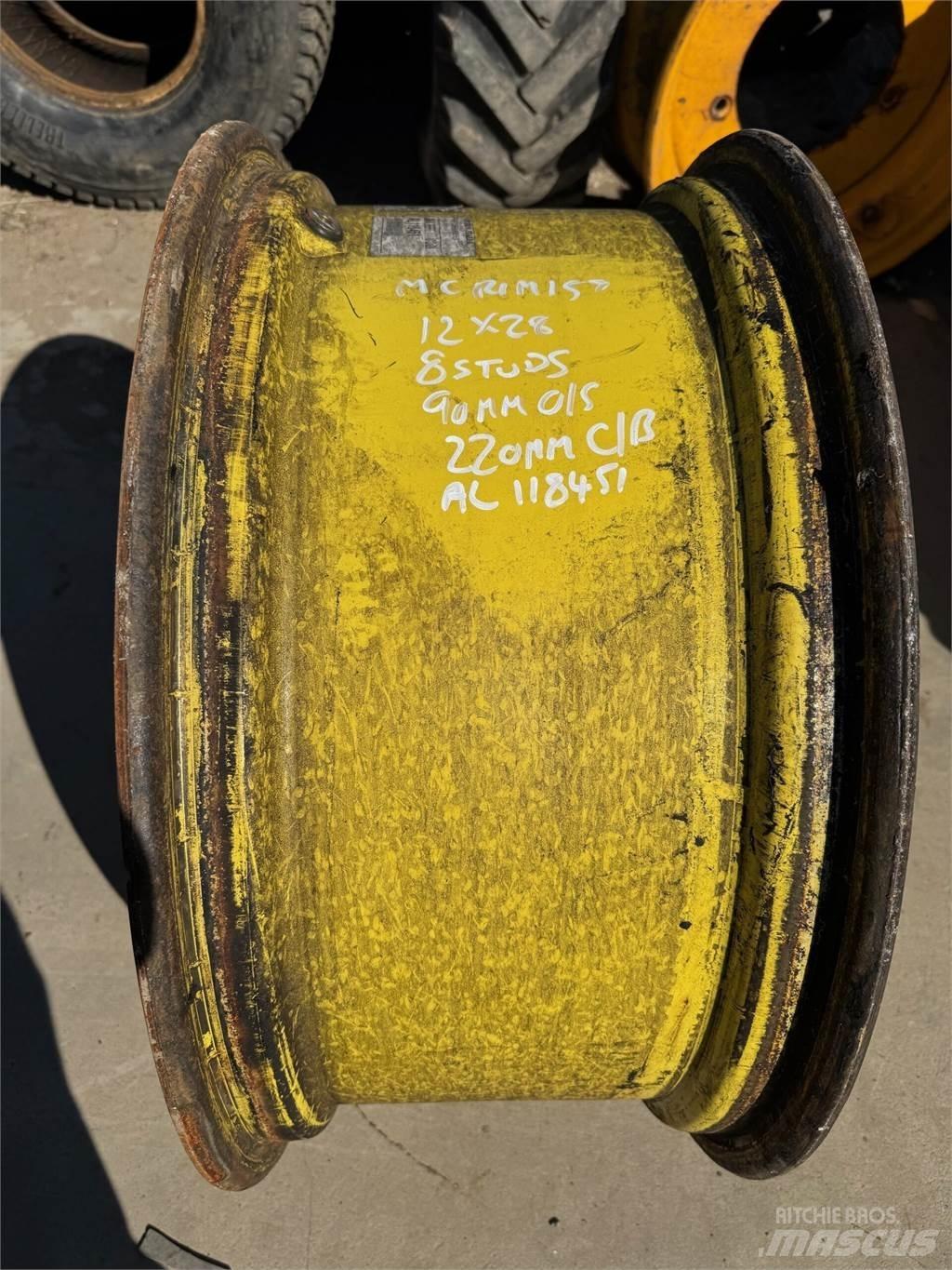 John Deere Example Gumiabroncsok, kerekek és felnik
