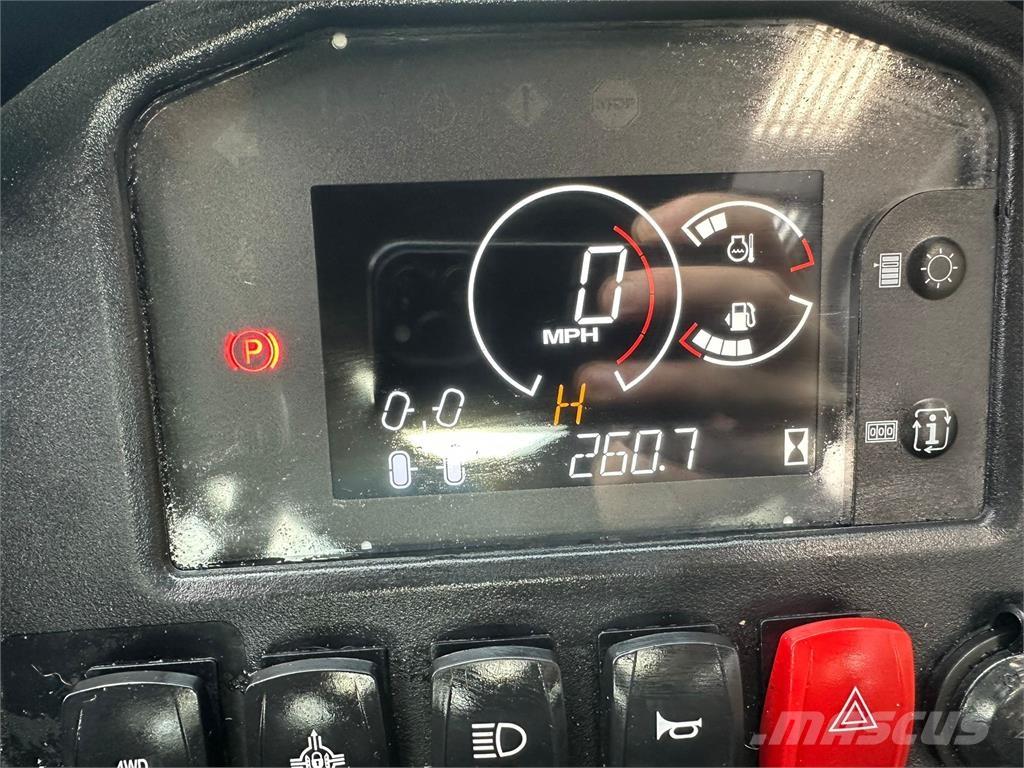 John Deere HPX815E Haszongépek