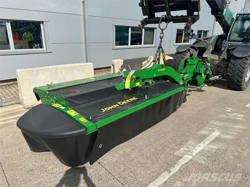 John Deere R310R Kaszák