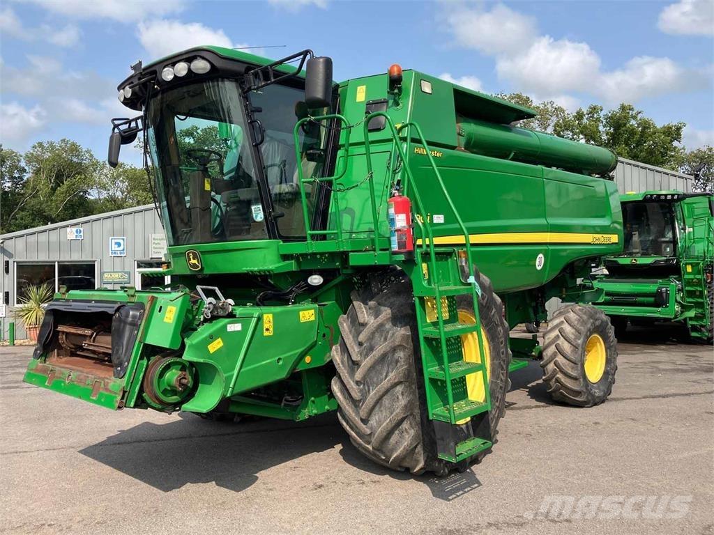 John Deere S690i HM Kombájnok