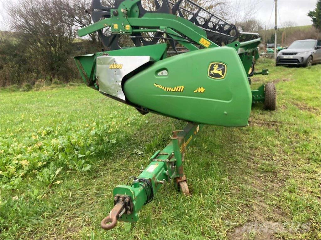 John Deere S690i HM Kombájnok