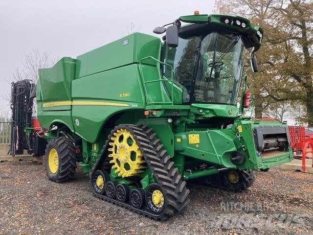 John Deere S780 Kombájnok
