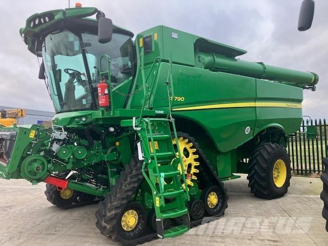 John Deere S790 Kombájnok