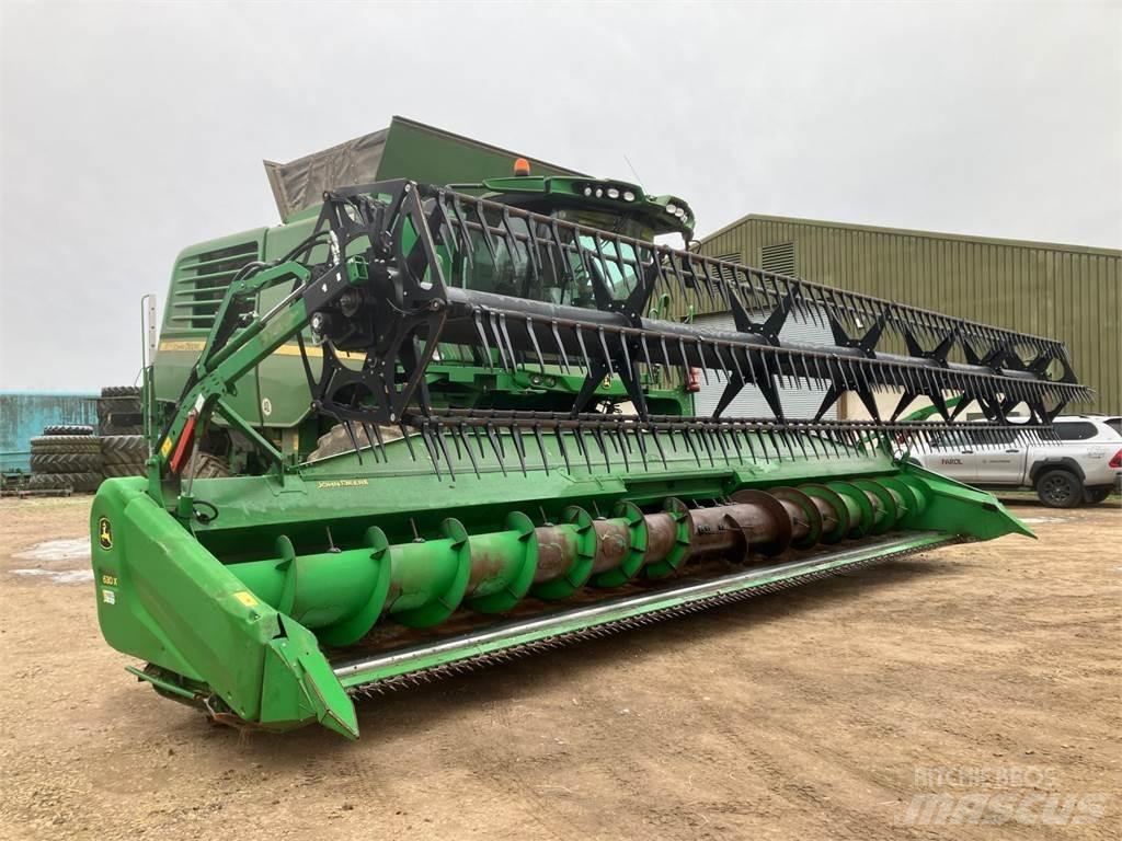 John Deere T670 HM Kombájnok