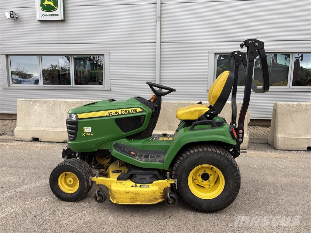John Deere X940 Ráülős fűnyírók