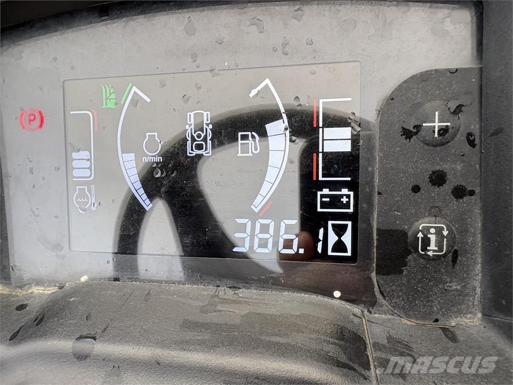 John Deere X940 Ráülős fűnyírók