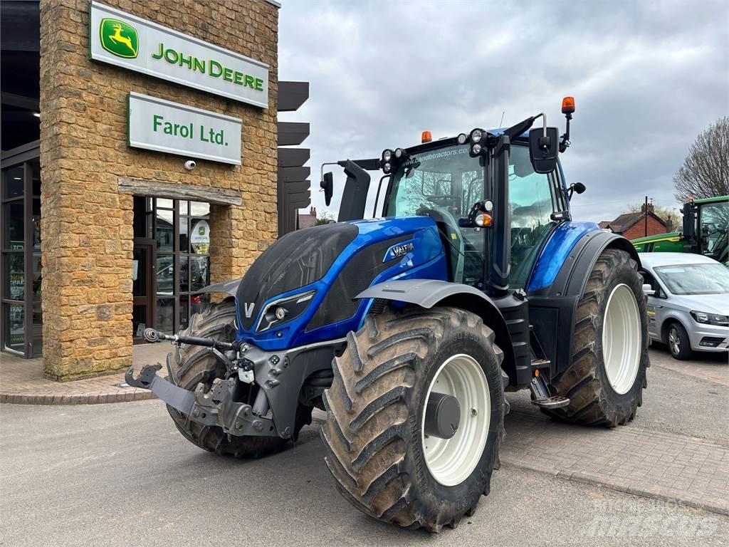 Valtra T234D Traktorok