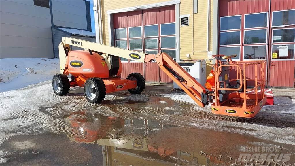 JLG 600AJ Karos emelők