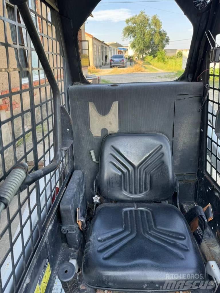 Bobcat S 70 Kompaktrakodók