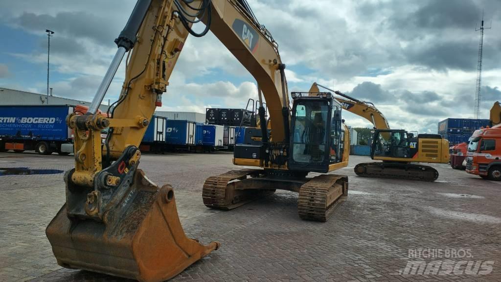 CAT 323 EL Lánctalpas kotrók