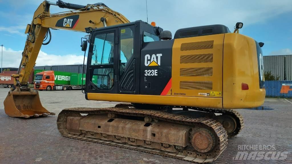 CAT 323 EL Lánctalpas kotrók