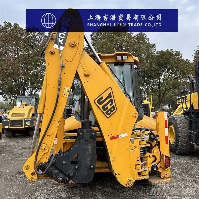JCB 3 CX Gumikerekes homlokrakodók
