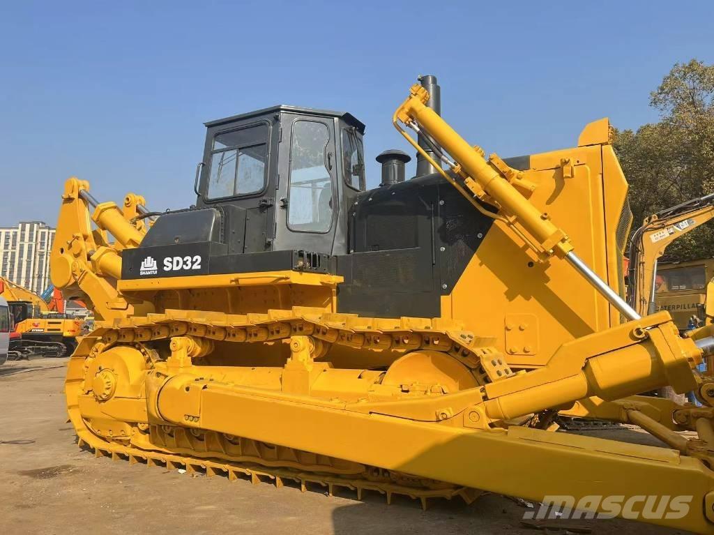 Shantui SD 32 lánctalpas dózerek