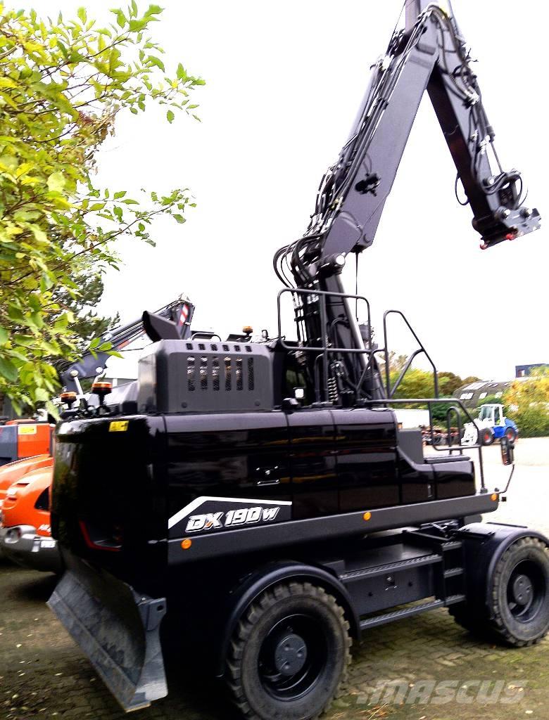 Doosan DX 190W-7 Gumikerekes kotrók