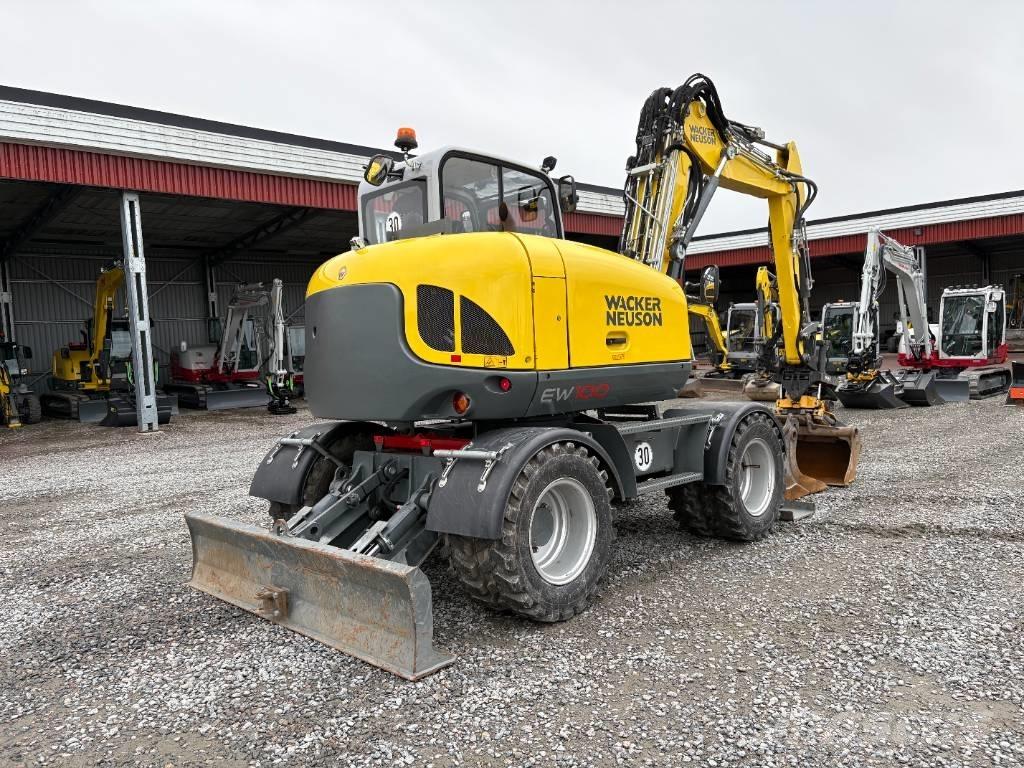 Wacker Neuson EW100 Gumikerekes kotrók